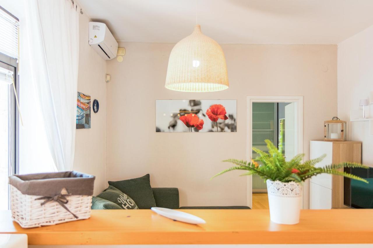 Cubo Apartment Pula Luaran gambar