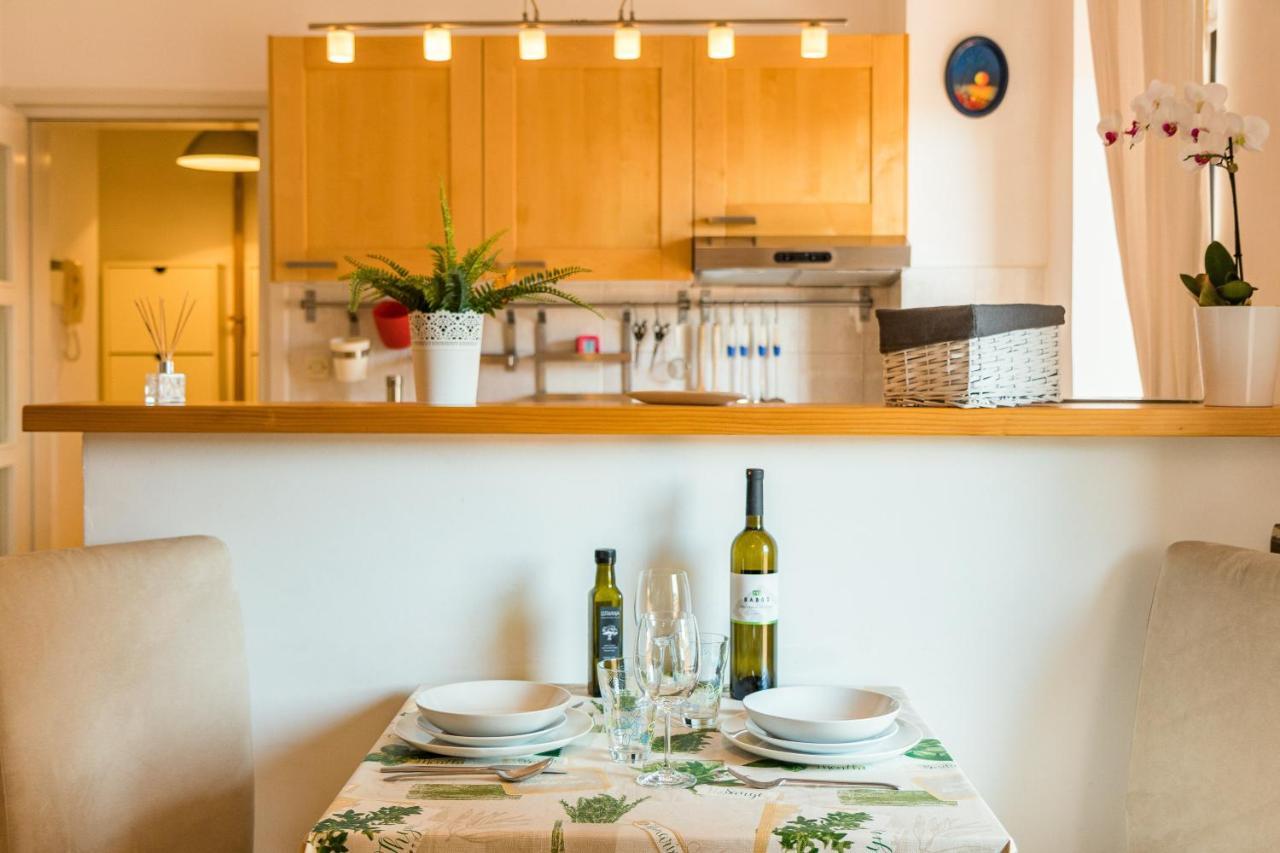 Cubo Apartment Pula Luaran gambar