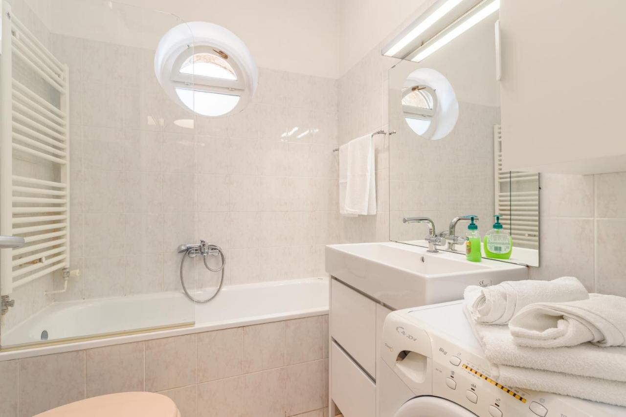 Cubo Apartment Pula Luaran gambar